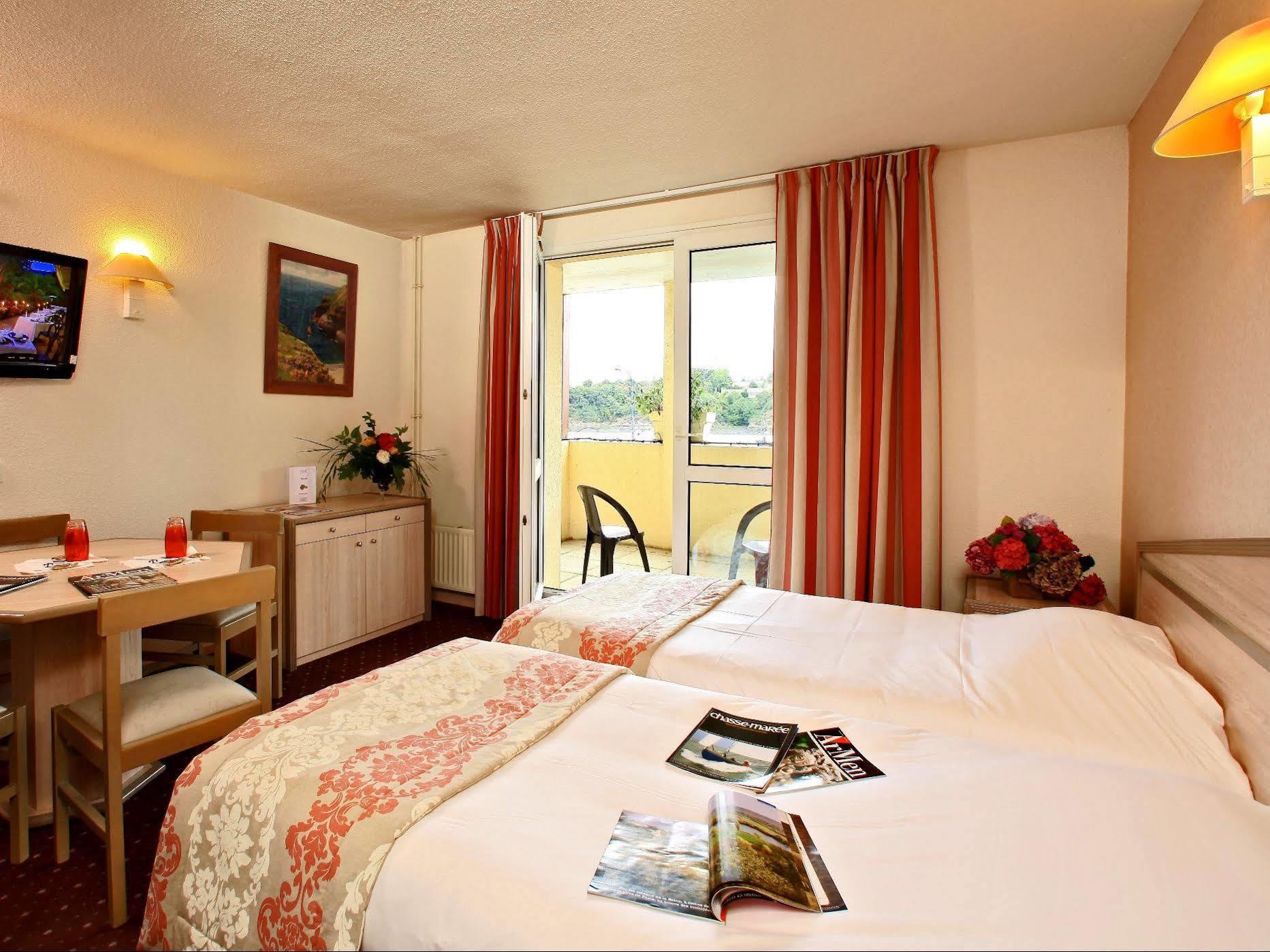 Aigue Marine Hotel 3*