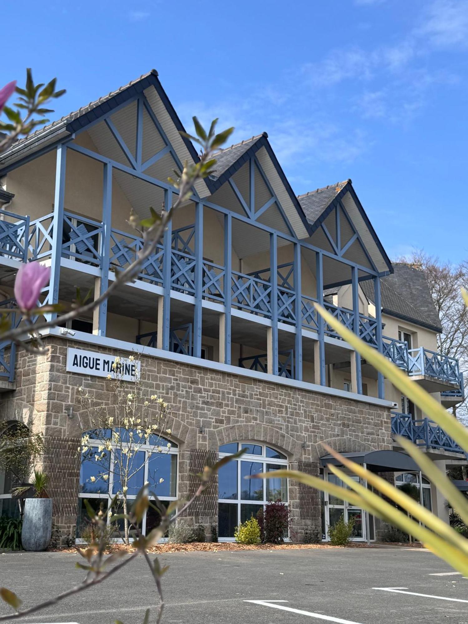 Aigue Marine Hotel