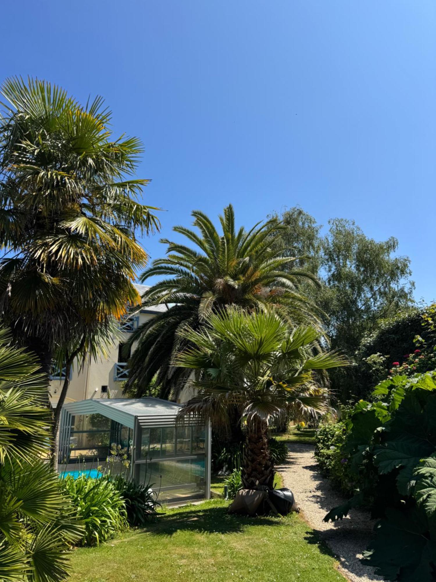 Hotel Aigue Marine Logis Et Restaurant Tréguier
