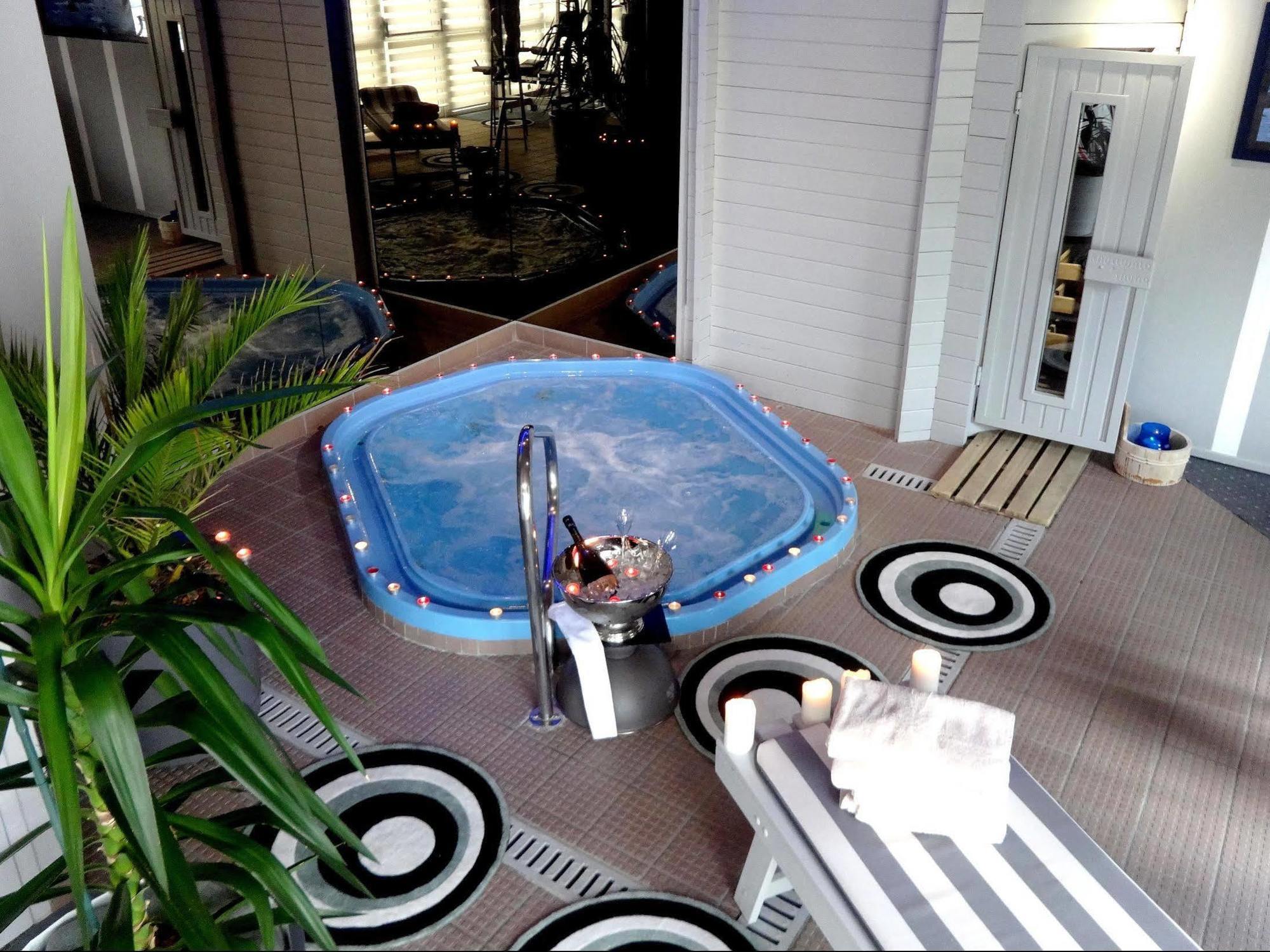 Aigue Marine Logis Et Restaurant 3* Tréguier