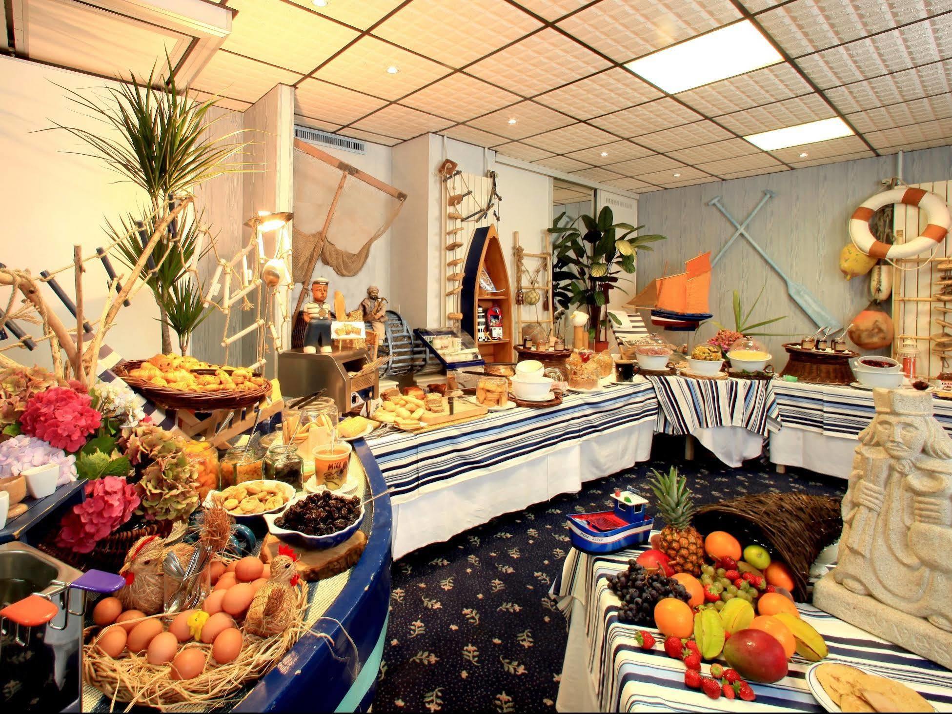 Hotel Aigue Marine Logis Et Restaurant 3*
